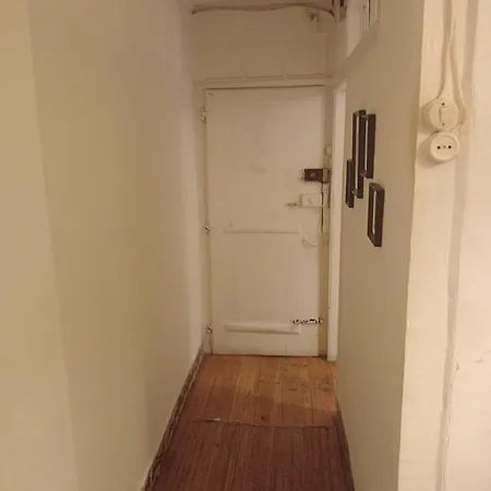 Апартаменты & Cosy Flat In Vibrant Bairro Alto